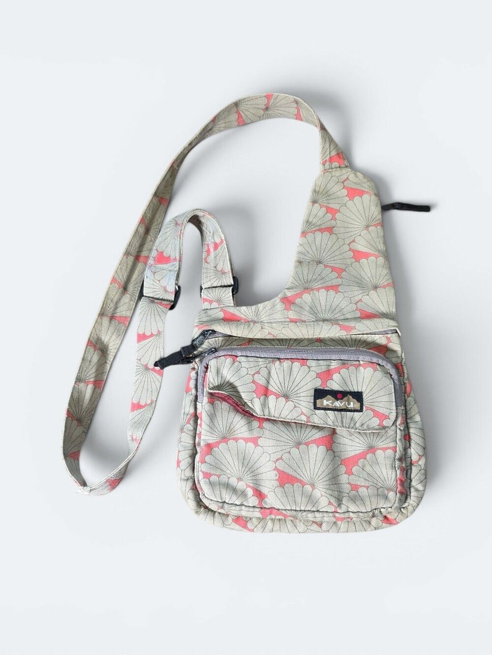 KAVU Seattle Sling Crossbody Bag Peach Beige Pink Fan Ginko Leaf Canvas Print